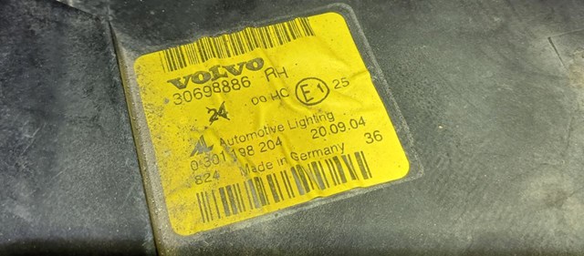 30698886 Volvo faro derecho