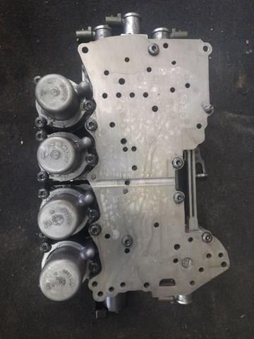 Transmisión automática de cuerpo de válvula BMW 24307507642