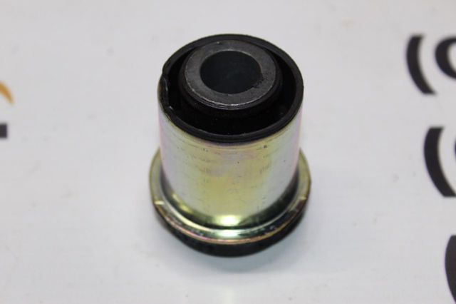 9674718380 Peugeot/Citroen Buje del soporte del subchasis delantero