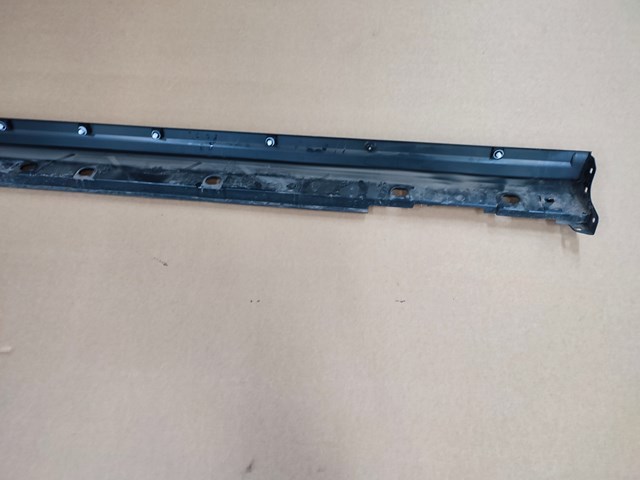 Moldura exterior derecha del umbral 75850K2010 Toyota
