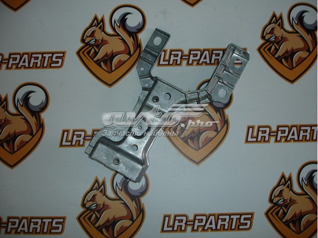 LR143161 Land Rover Soporte de parachoques delantero