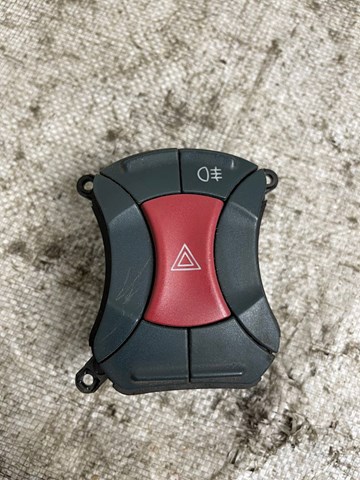  Boton de luz de emergencía Fiat Doblo 1