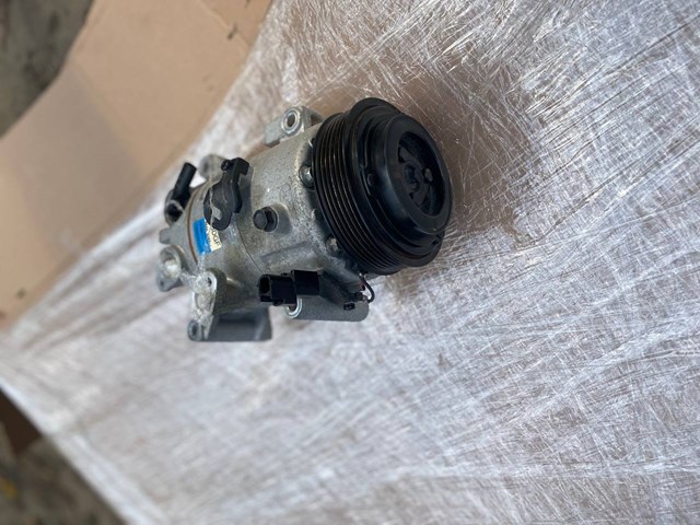 BDGF61450 Mazda Compresor climatizador