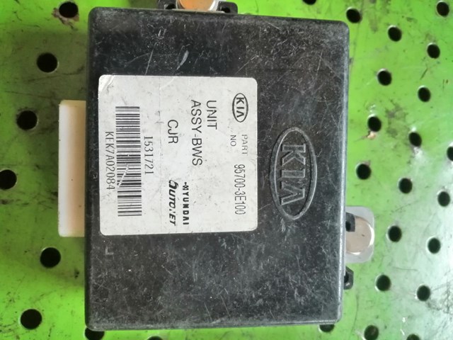 957003E100 Hyundai/Kia