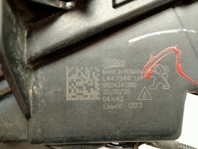Luz diurna izquierda 9824241380 Peugeot/Citroen