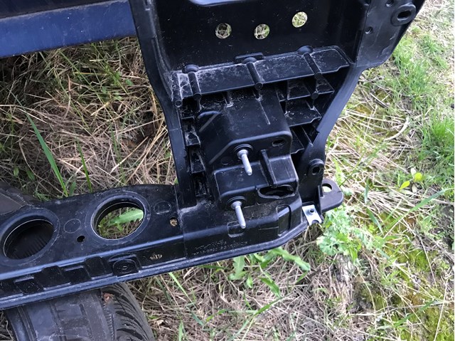 Soporte de radiador  Hyundai/Kia 64101R2000