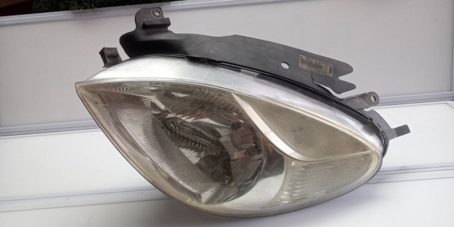 PEUGEOT 9649557480 faro izquierdo