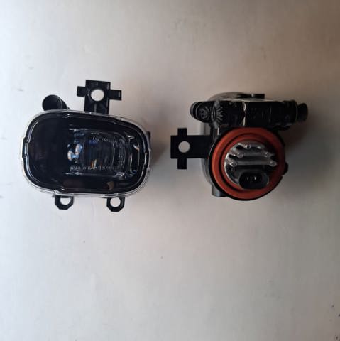 Luz antiniebla derecha Nissan/Infiniti 261508990D