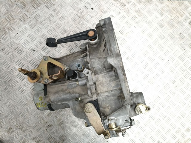 20CN28 Peugeot/Citroen Transimisión manual