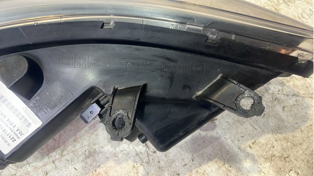 Faro izquierdo 921013X420 HYUNDAI