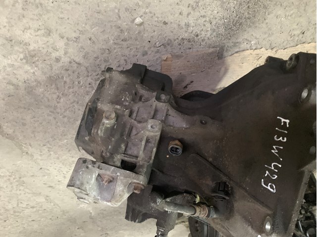 F13W429 Opel Transimisión manual