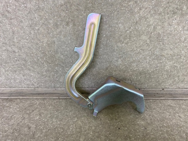 654006RA0A Nissan/Infiniti Bisagra de capot derecha