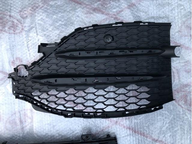 Comprar 1678857503 Mercedes Rejilla inferior del parachoques delantero