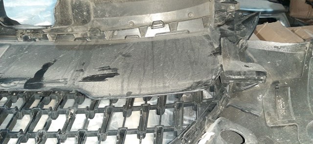Cubierta superior del panel frontal (soporte del radiador) 9838455280 Peugeot/Citroen