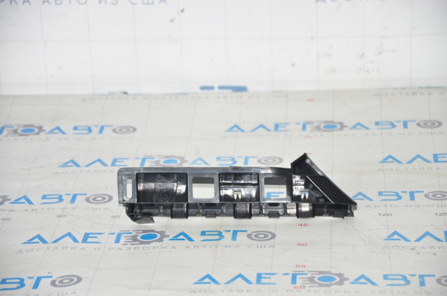 Guía derecha del parachoques delantero FPS FP7439932 precio, desde 11,33 EUR