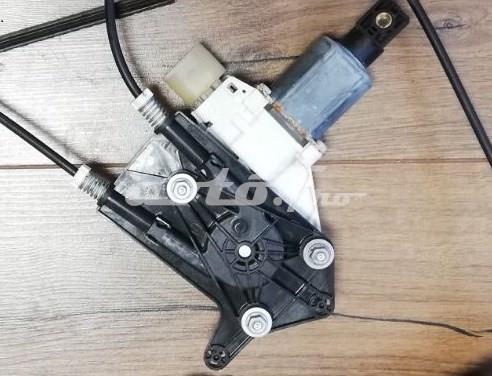 Motor eléctrico, elevalunas, puerta delantera derecha BMW 7 (F01, F02, F03, F04)