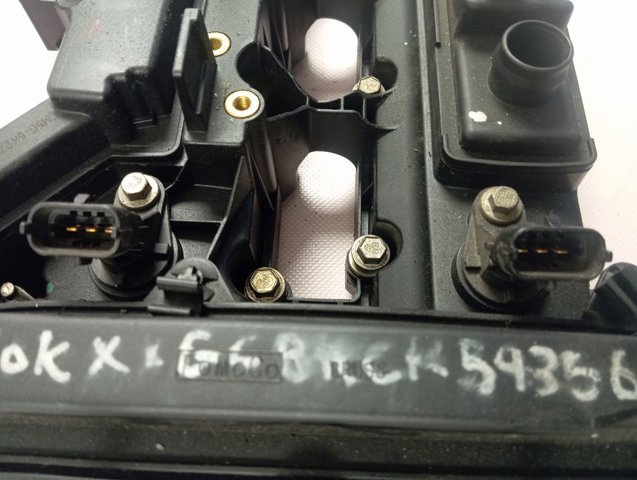CM5G6K271CM Ford Tapa de culata