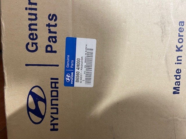 Rejilla Hyundai/Kia 865604H000
