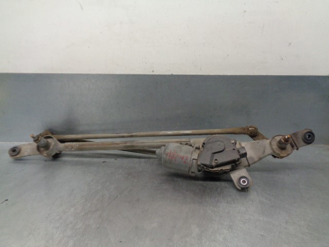 Motor del limpiaparabrisas Suzuki 3811065J00