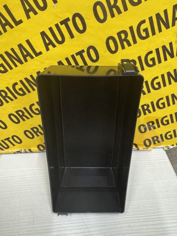 243826RA1B Nissan/Infiniti Tapa de la caja de fusibles