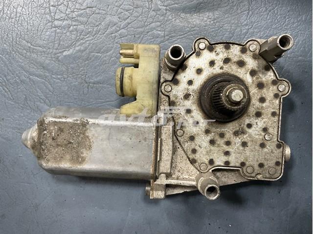0130821502 Bosch motor eléctrico, elevalunas, puerta trasera izquierda