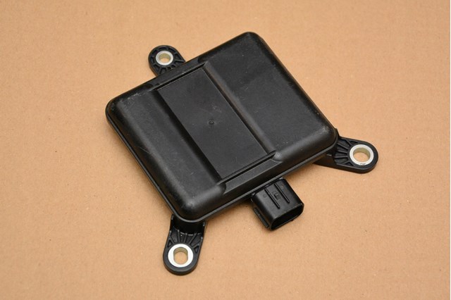 Comprar KB8C67Y30C Mazda Sensor de ángulo muerto trasero