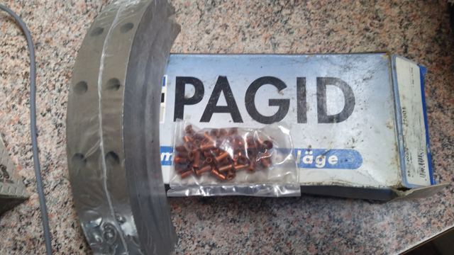 Zapatas de freno J1001 HELLA-PAGID