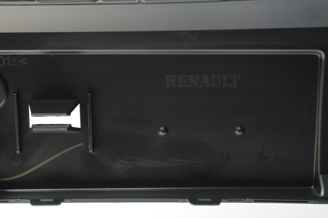 620222140R Renault (RVI) Paragolpes delantero