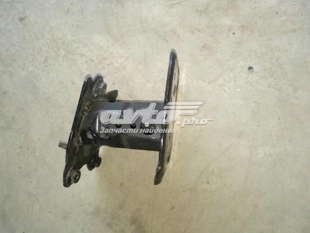 5201642011 Toyota soporte amplificador para parachoques trasero