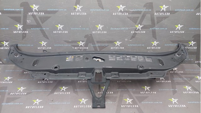 7782257241 Renault (RVI) soporte de radiador superior (panel de montaje para foco)