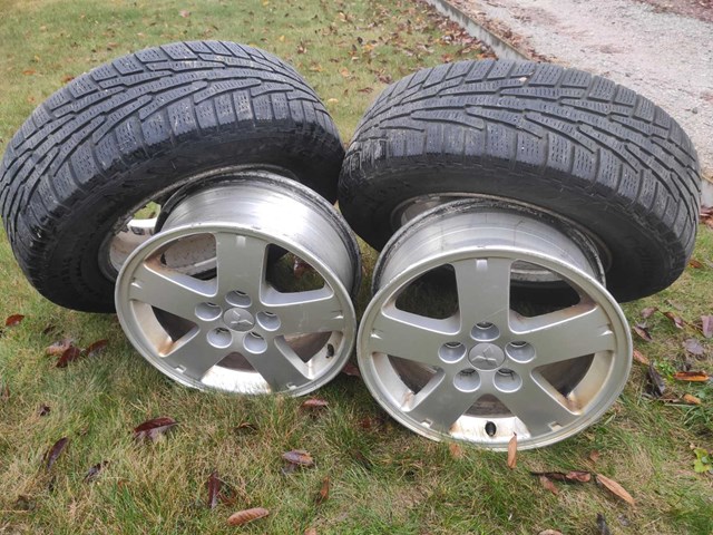 Comprar MN184277 Mitsubishi Aros de rueda
