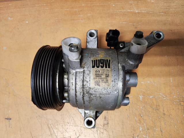 Compresor de aire acondicionado D09W61450 Mazda