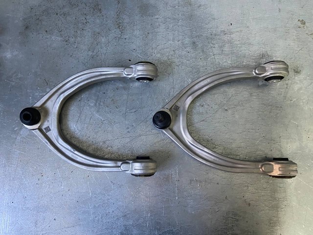 Brazo superior derecho de la suspensión delantera 50539880 Fiat/Alfa/Lancia