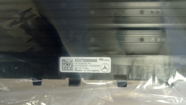 Persiana del radiador 2475009000 Mercedes