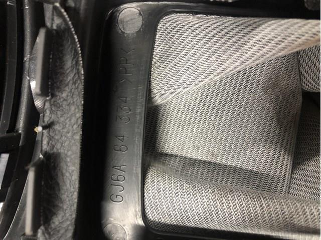 Comprar GJ6A64361 Mazda Portavasos del apoyabrazos de la consola central