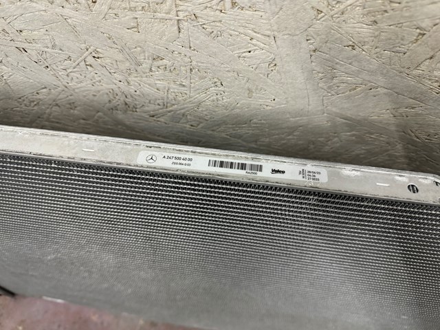 A2475004000 Mercedes Radiador adicional de refrigeración del motor