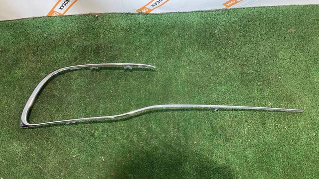Moldura del parachoques delantero derecho A2238853001 Mercedes