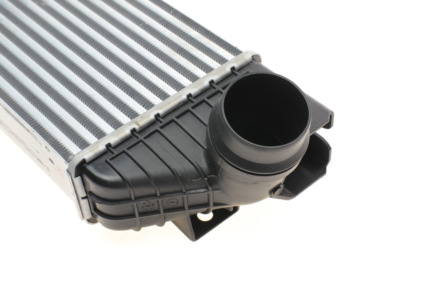 Intercooler 818561 VALEO