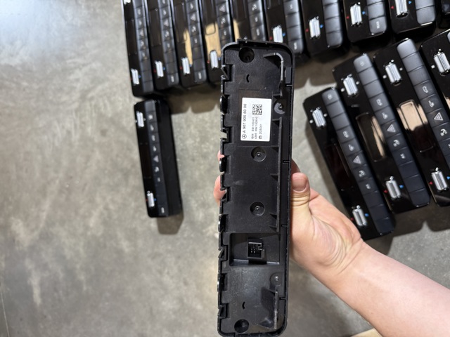 Interruptor warning Mercedes Sprinter III 3,5-t