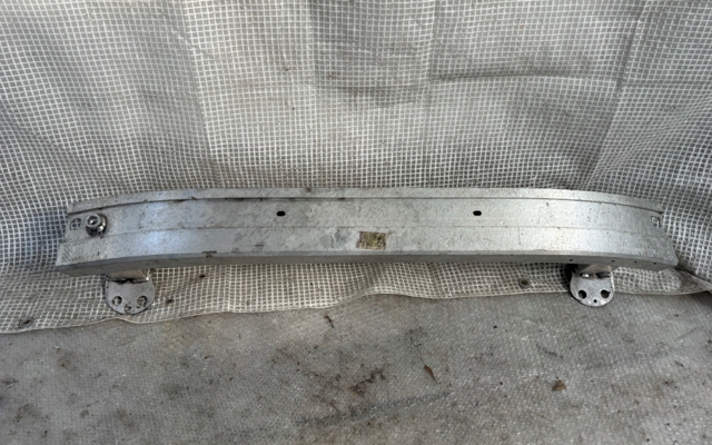 Refuerzo de parachoques delantero Chrysler 51958577 precio, desde 168,43 EUR