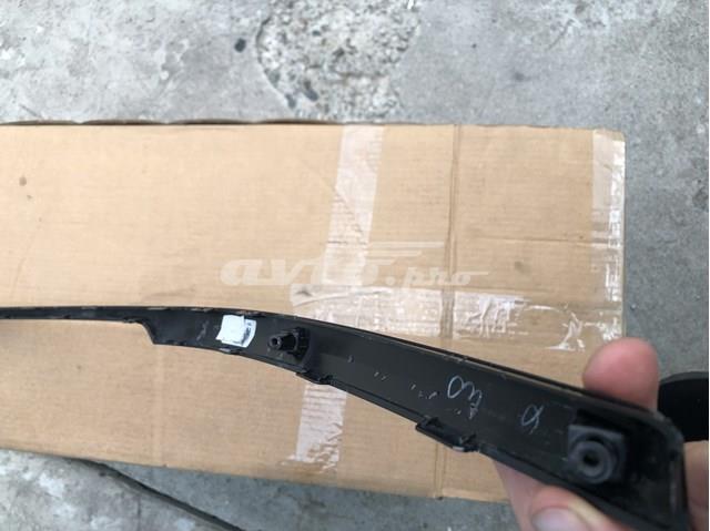 86595F1500 Hyundai/Kia moldura de parachoques delantero izquierdo