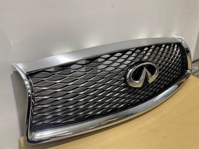 Rejilla Nissan/Infiniti 623104HB0B