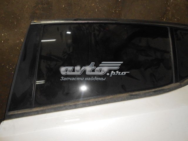 834112T010 Hyundai/Kia luna de puerta trasera izquierda