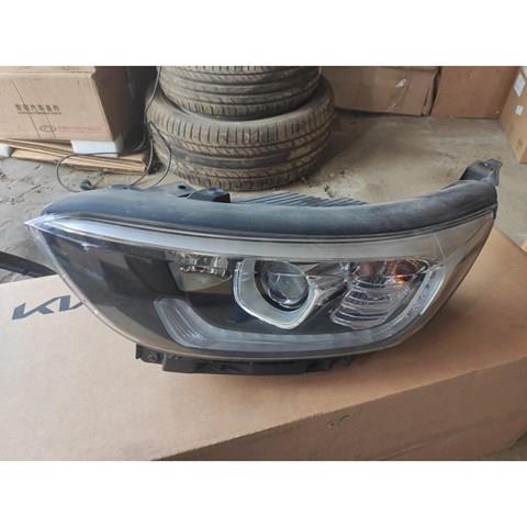 Faros delantero izquierdo para KIA STONIC 