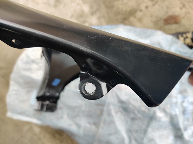  Aleta delantera izquierda Subaru Outback 5