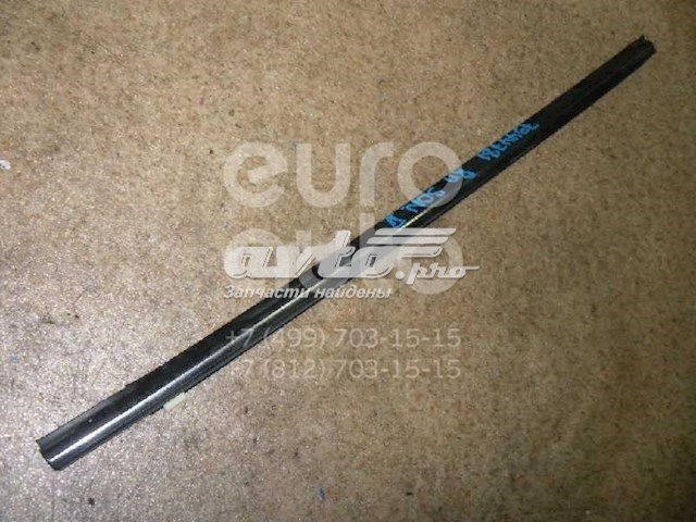 Moldura de puerta delantera derecha superior HYUNDAI 822203C000