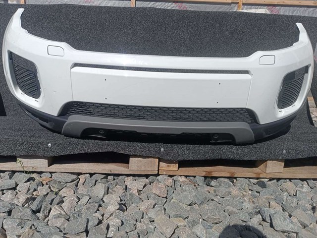 Parachoques Land Rover LR079533