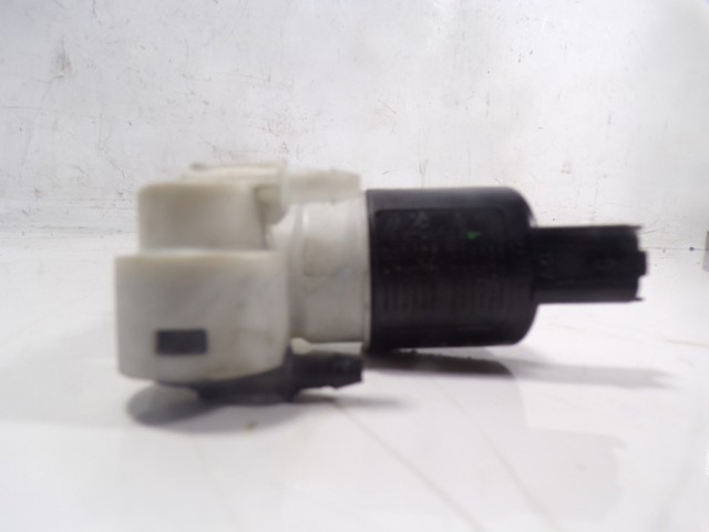 Bomba de limpiaparabrisas delantera Peugeot/Citroen 9820669180