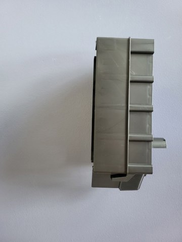 243826RA1A Nissan/Infiniti Tapa de la caja de fusibles