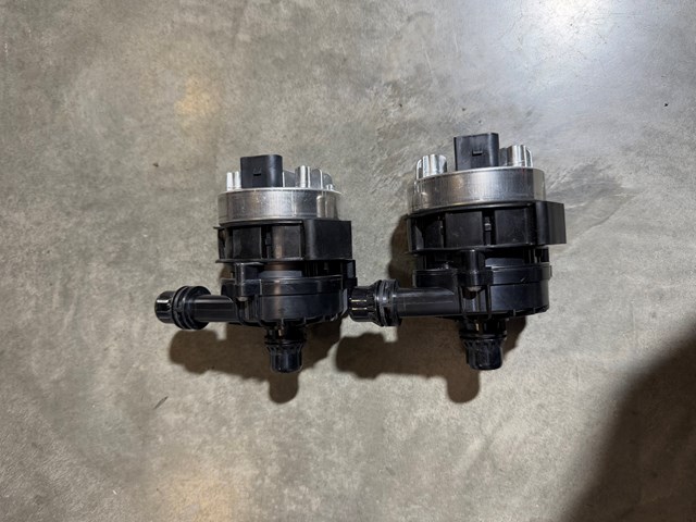 A9075003200 Mercedes Bomba de agua eléctrica auxiliar